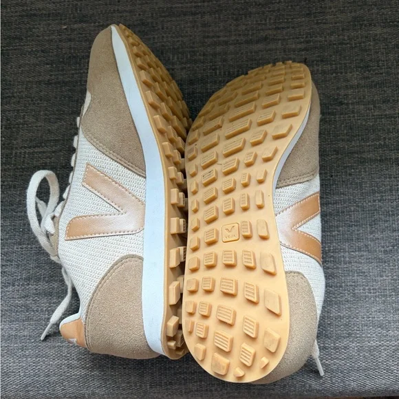 Veja SDU Rec J-Mesh Sneakers in Natural Platine - Picture 6 of 7